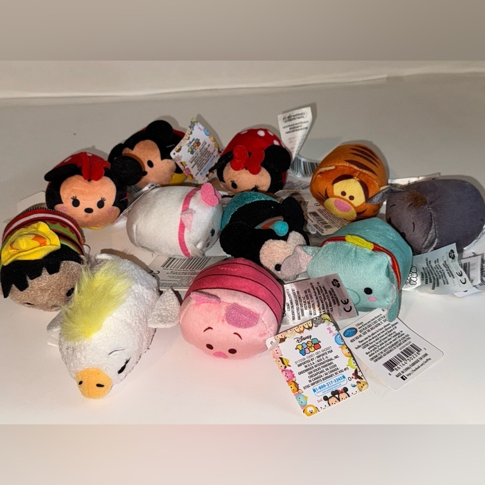 Disney Tsum Tsum Set of 11 NEW Disney Tsum Tsums Mickey Minnie Piglet Dumbo - Picture 7 of 8